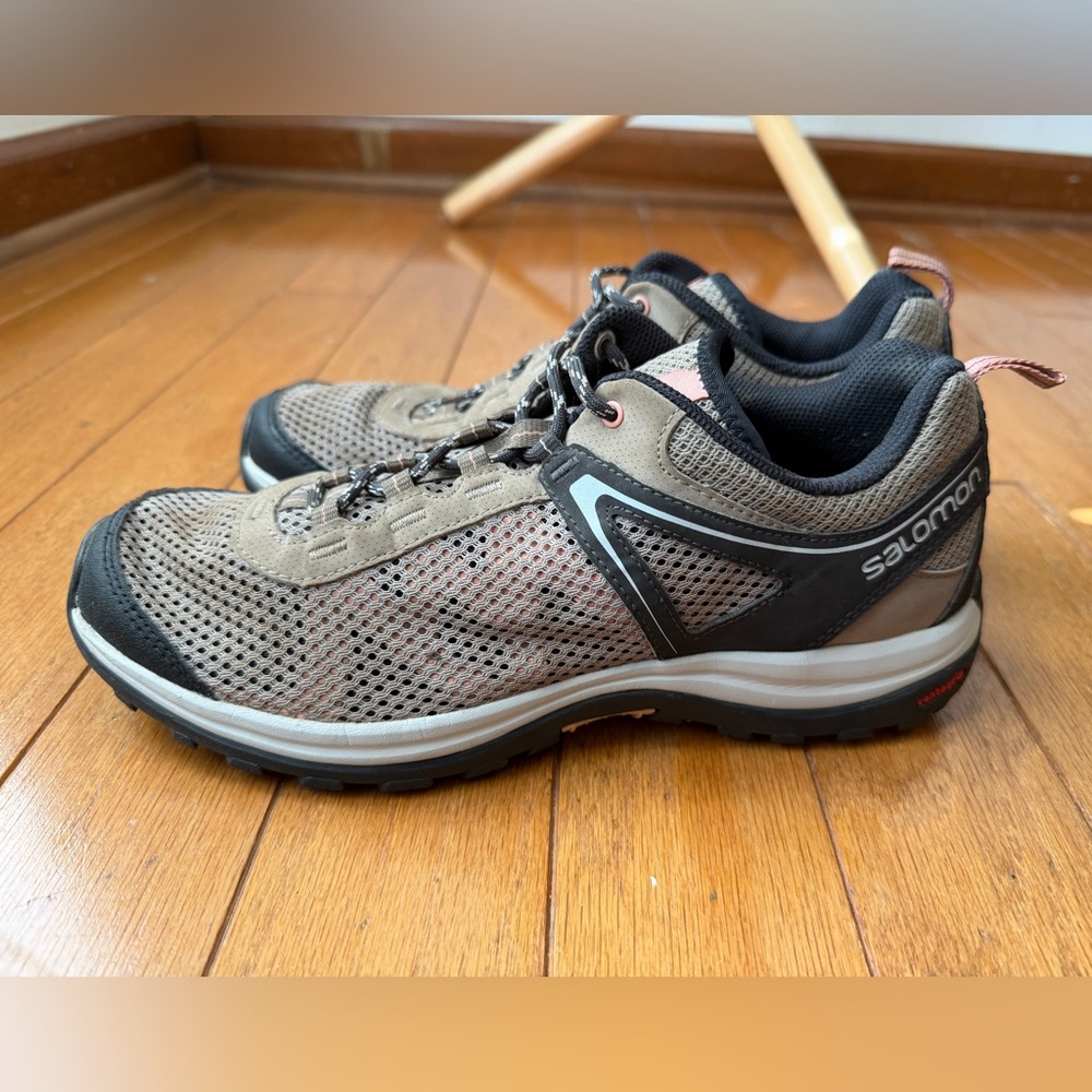 Salomon Hiking Shoes Women’s Size 7.5 Ellipse Mehari Sneakers